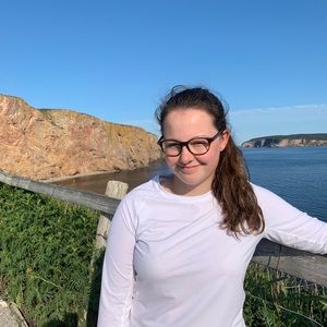 Meet your Posher, Emma